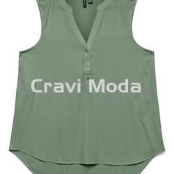 BLUSA SIN MANGAS VERDE - Imagen 1