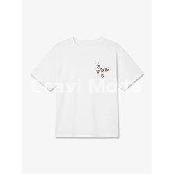 CAMISETA BLANCA CORAZONES - Imagen 1