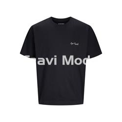 CAMISETA NEGRA DIBUJO EN ESPALDA - Imagen 1