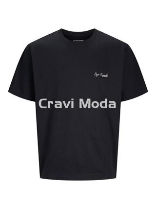 CAMISETA NEGRA DIBUJO EN ESPALDA - Imagen 1