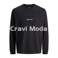 CAMISETA NEGRA MANGA LARGA - Imagen 1