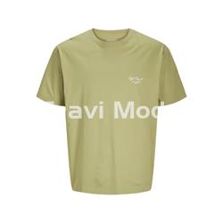 CAMISETA VERDE DIBUJO EN ESPALDA - Imagen 1