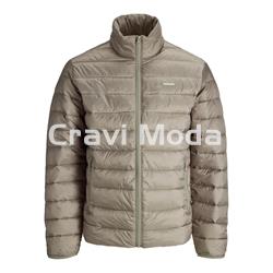 CAZADORA ACOLCHADA LIGERA VERDE - Imagen 1