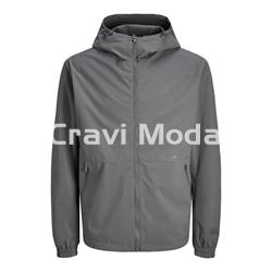 CAZADORA FINA CON CAPUCHA GRIS OSCURO - Imagen 1