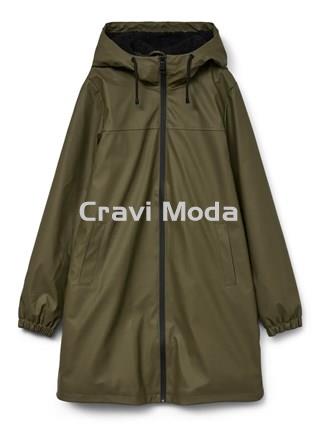 CHUBASQUERO VERDE - Imagen 1