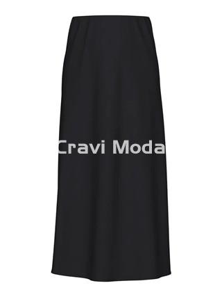 FALDA NEGRA SATINADA - Imagen 1