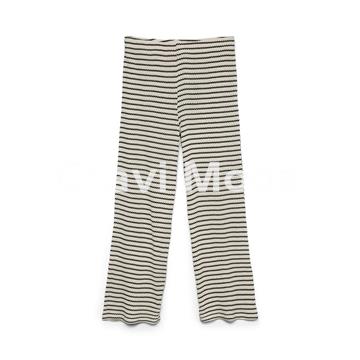 PANTALÓN DE PUNTO BLANCA Y NEGRA - Imagen 1