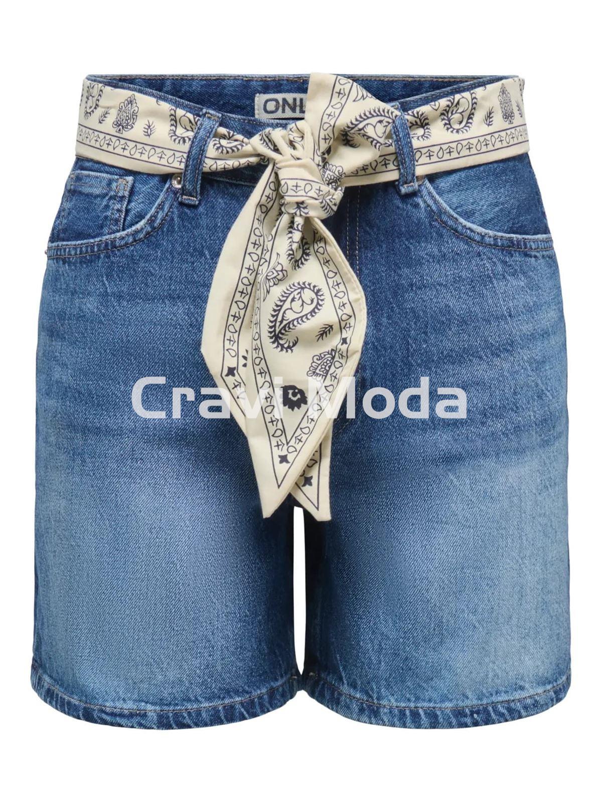 SHORT VAQUERO CON PAÑUELO EN LA CINTURA - Imagen 1