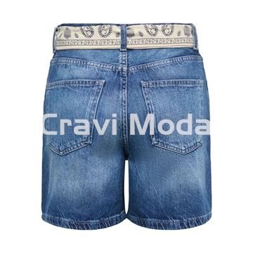 SHORT VAQUERO CON PAÑUELO EN LA CINTURA - Imagen 2