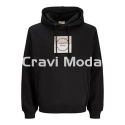 SUDADERA CON CAPUCHA NEGRA - Imagen 1