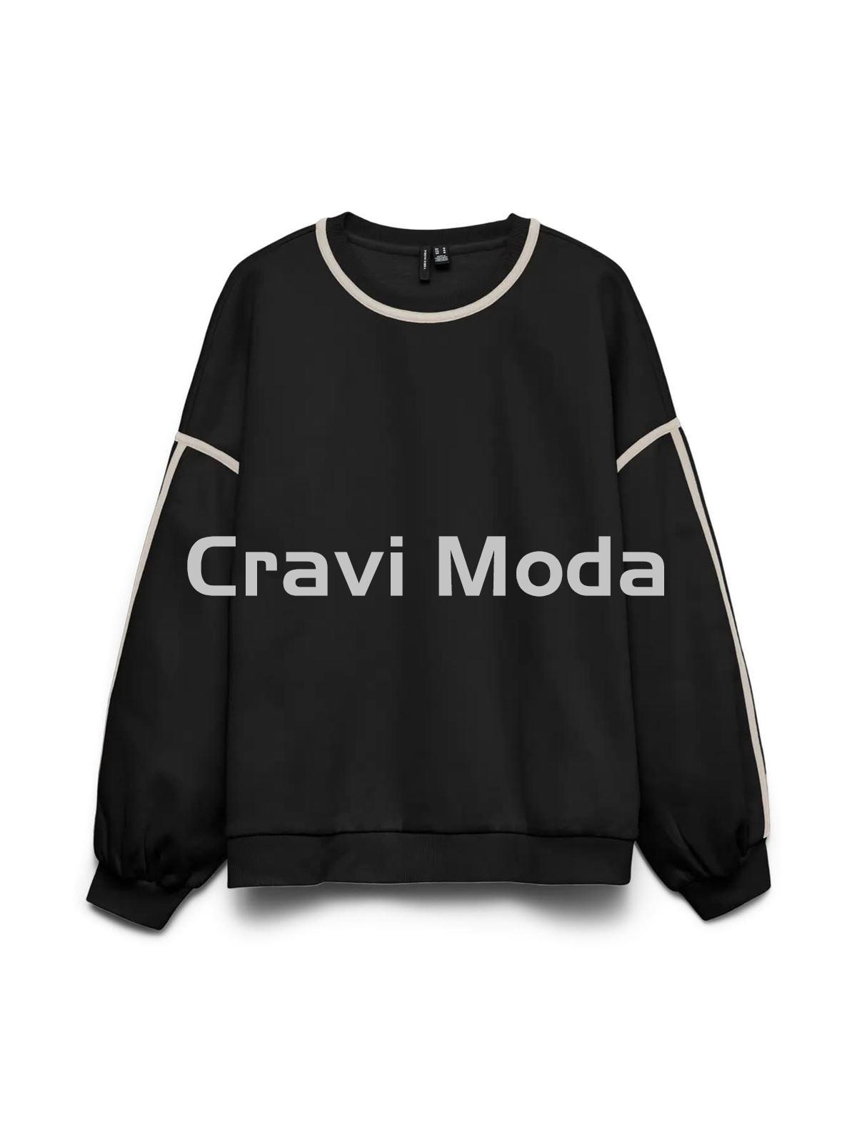 SUDADERA NEGRA CON CINTA NEGRA - Imagen 1