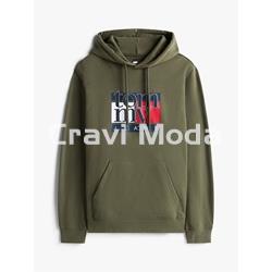 SUDADERA VERDE CON CAPUCHA - Imagen 1