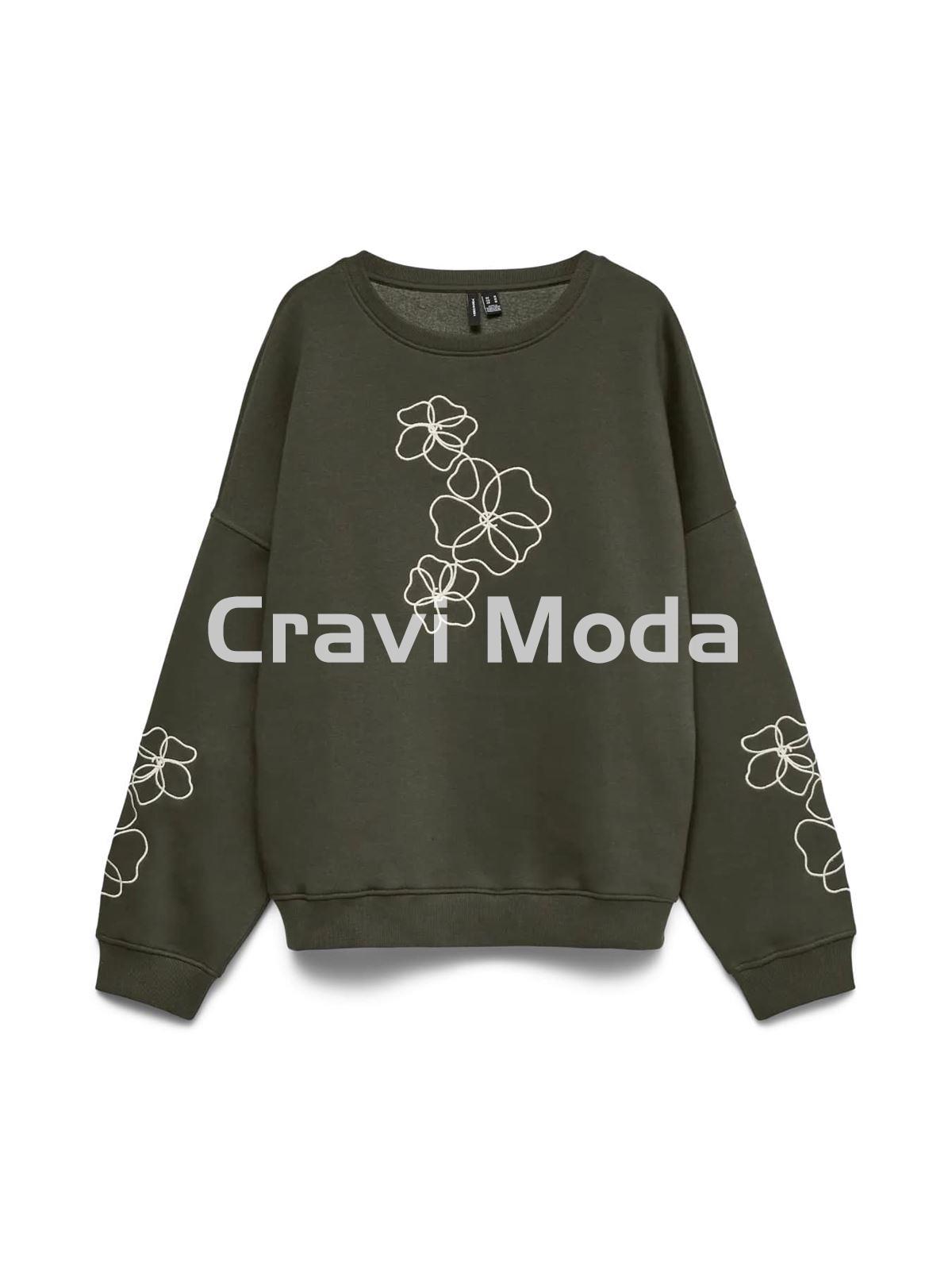 SUDADERA VERDE FLORES BORDADAS - Imagen 1
