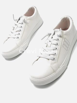 ZAPATILLA BLANCA BASICA - Imagen 1