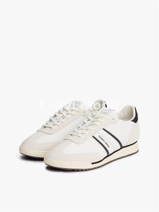 ZAPATILLASDE PIEL BLANCA - Imagen 1